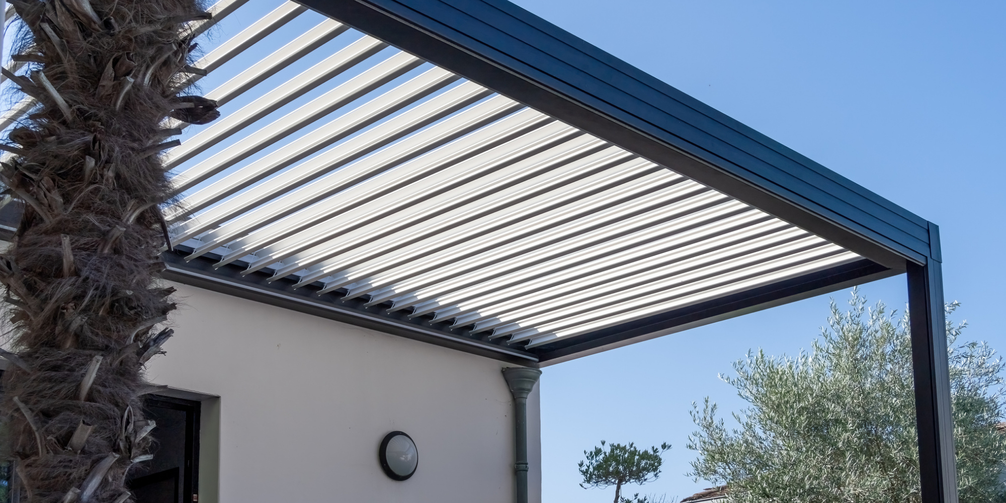 Pergola bioclimatique